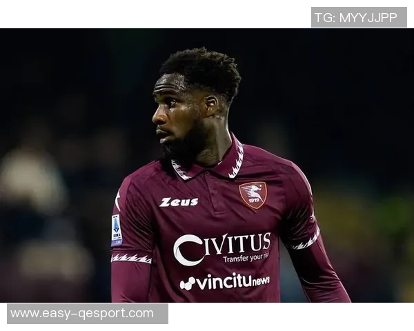 罗体报道齐尔克泽渴望加盟罗马但需解决与曼联的协议及佣金问题